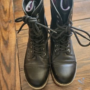 Madden Girl Size 7 Black Combat Boots
